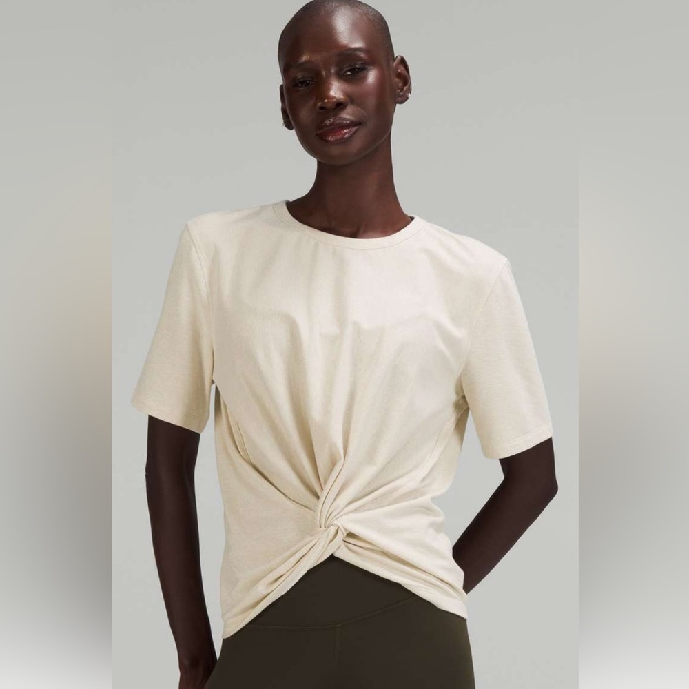 lululemon athletica Cream Short Sleeve Tee